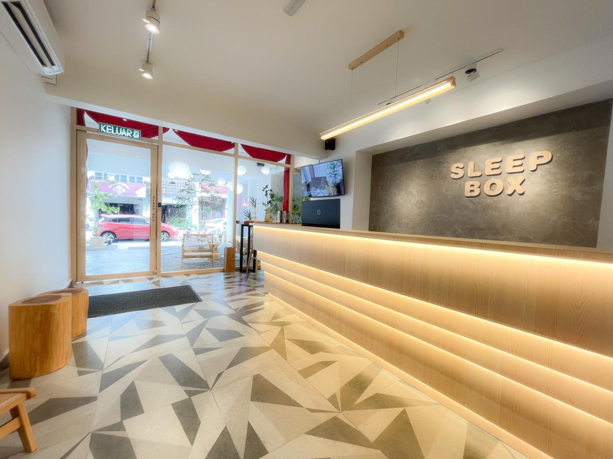 Отель Sleep Box Penang Джорджтаун Экстерьер фото