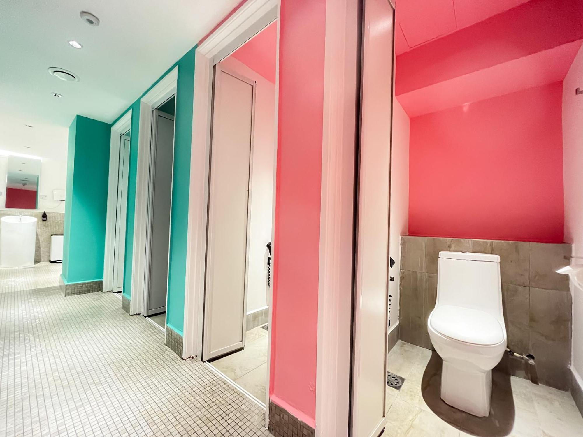 Отель Sleep Box Penang Джорджтаун Экстерьер фото