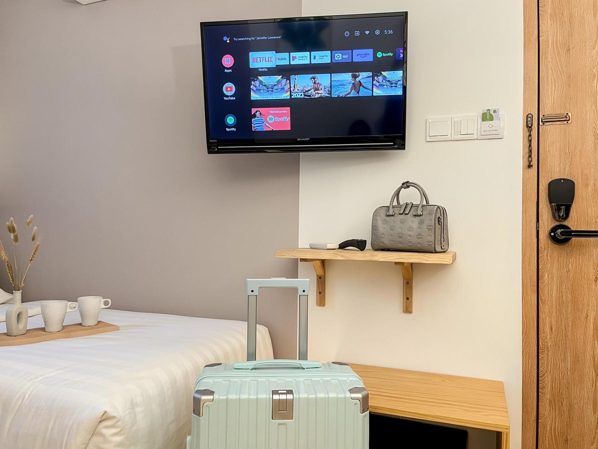 Отель Sleep Box Penang Джорджтаун Экстерьер фото